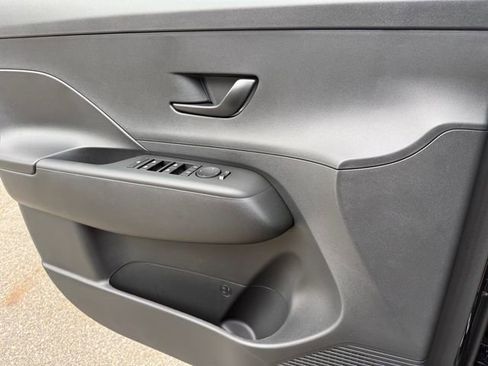 New 2026 Hyundai Kona SE image 29