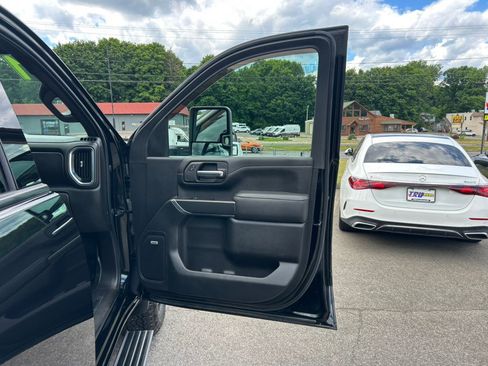 Used 2021 GMC Sierra 3500 AT4 w/ AT4 Premium Plus Package AWD/4WD image 22