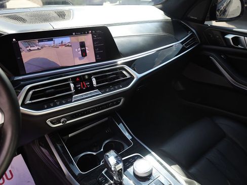 Used 2020 BMW X7 xDrive40i w/ M Sport Package AWD/4WD image 15