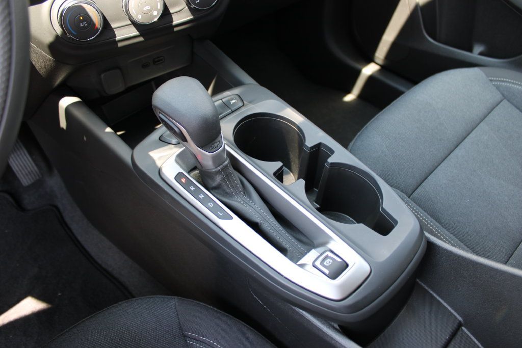 Certified 2025 Chevrolet Trax LS FWD image 24