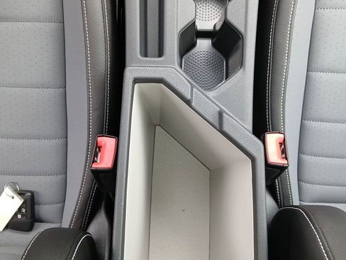 New 2026 Volkswagen Jetta SE image 25