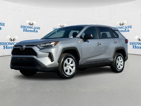 Used 2024 Toyota RAV4 LE image 2