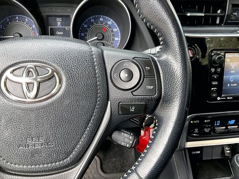 Used 2018 Toyota Corolla iM w/ All-Weather Mat Package image 11