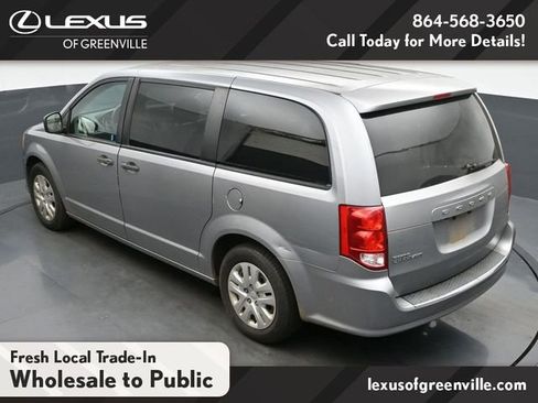 Used 2019 Dodge Grand Caravan SE FWD image 22