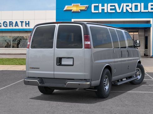 New 2026 Chevrolet Express 2500 LT w/ LT Preferred Equipment Group RWD image 5