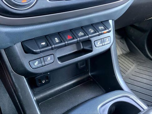 Used 2022 Chevrolet Colorado Z71 image 33