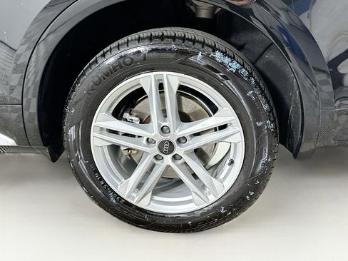 Used 2024 Audi Q5 e Premium Plus AWD/4WD image 24