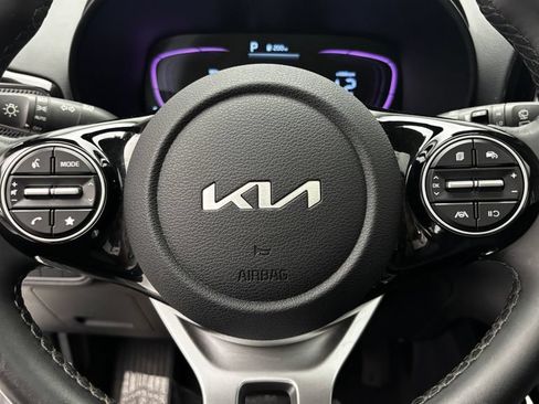 Used 2025 Kia Soul EX FWD image 18