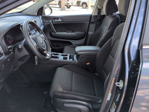 Used 2018 Kia Sportage LX FWD image 19