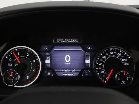 Used 2024 RAM 3500 Big Horn w/ Level 2 Equipment Group image 10