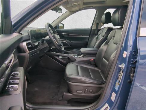 Used 2025 Kia Telluride S AWD/4WD image 16