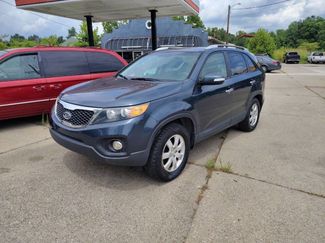 Used 2011 Kia Sorento LX w/ Convenience Pkg image 1