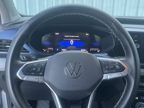 Used 2024 Volkswagen Taos SE FWD image 20