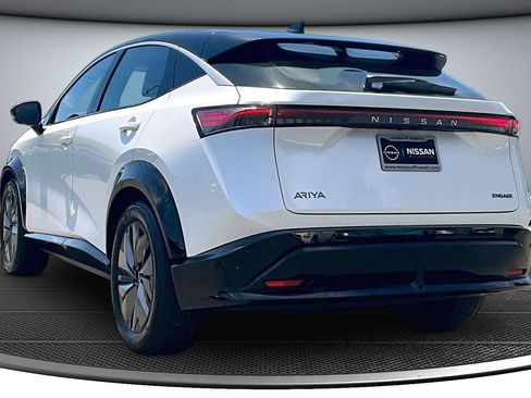 Used 2023 Nissan Ariya FWD image 4