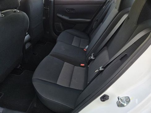 Used 2025 Nissan Sentra SV image 10