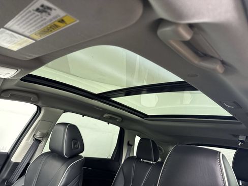 Certified 2024 Acura MDX SH-AWD w/ Advance Package image 18