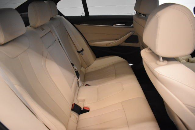 Used 2023 BMW 530i xDrive w/ Premium Package AWD/4WD image 17