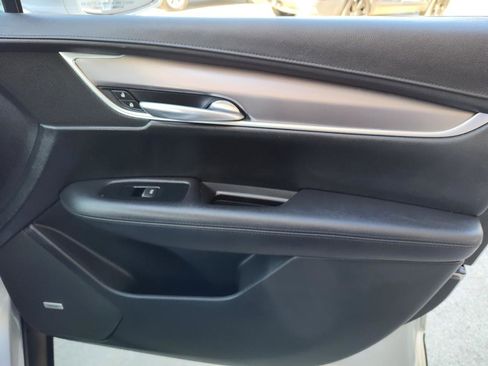 Used 2018 Cadillac XT5 Luxury w/ Driver Awareness Package FWD image 25