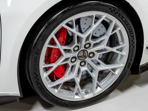 Used 2026 Chevrolet Corvette ZR1 w/ ZR1 Carbon Fiber Aero Package image 34