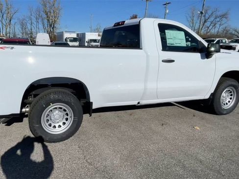 New 2026 Chevrolet Silverado 1500 W/T image 2