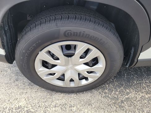 Used 2026 Toyota Corolla Cross L FWD image 8