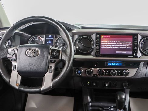 Used 2023 Toyota Tacoma 4x4 Double Cab image 18