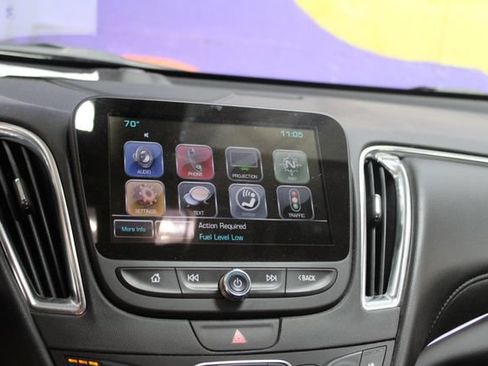 Used 2016 Chevrolet Malibu Premier FWD image 17