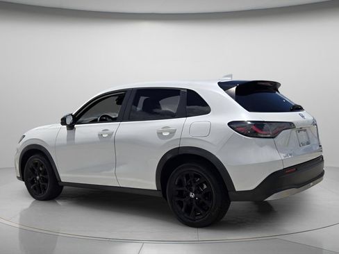 Certified 2023 Honda HR-V Sport image 8