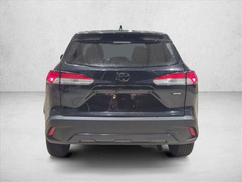 Used 2025 Toyota Corolla Cross L FWD image 6