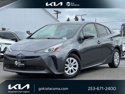 Used 2021 Toyota Prius L Eco w/ Carpet Mat Package (TMS)