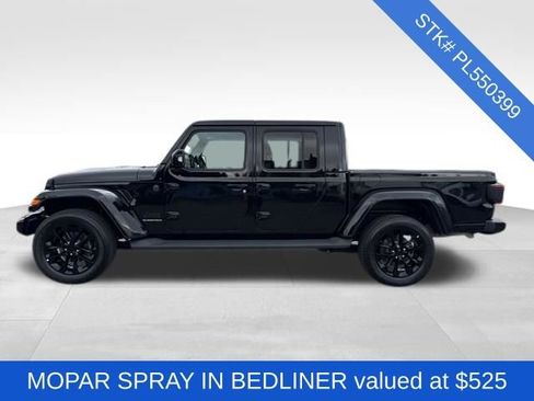 Used 2023 Jeep Gladiator Overland image 4