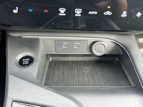 New 2026 Nissan Sentra SV w/ SV Convenience Package FWD image 6