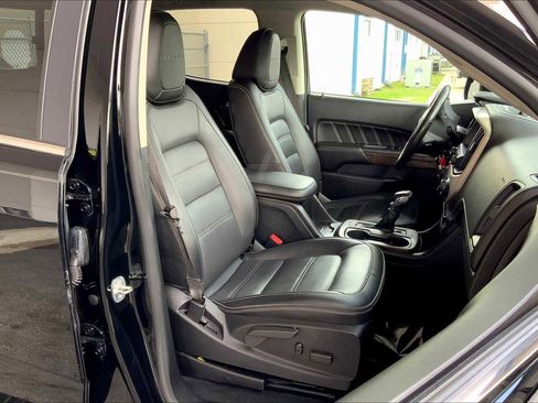 Used 2022 GMC Canyon Denali image 8