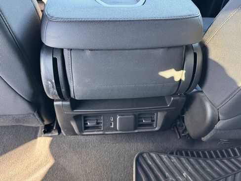 Used 2024 Chevrolet Silverado 2500 LT w/ Convenience Package image 29