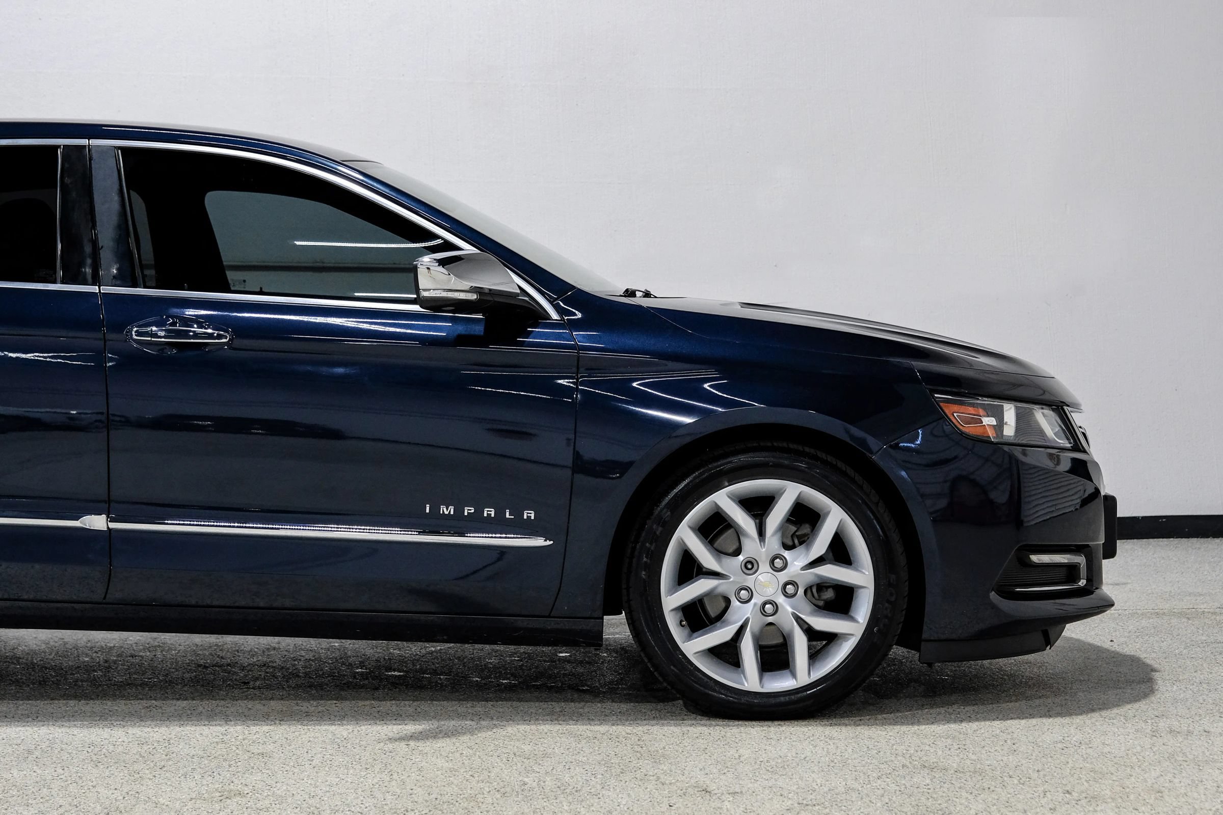 Used 2018 Chevrolet Impala Premier FWD image 12
