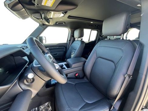 New 2026 Land Rover Defender 130 X-Dynamic SE AWD/4WD image 11