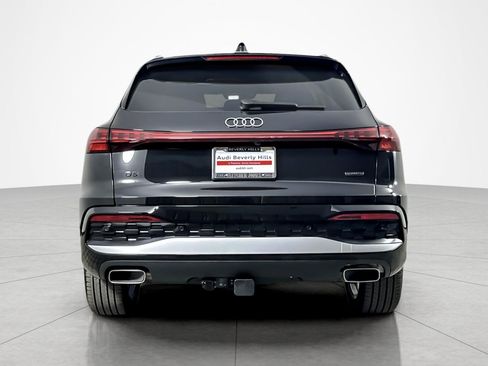 Used 2025 Audi Q5 Premium Plus w/ Premium Plus AWD/4WD image 4