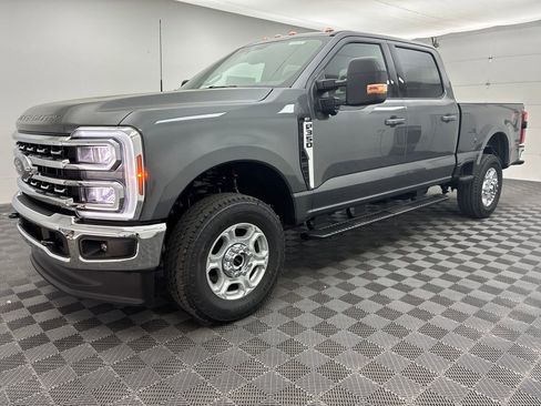 New 2026 Ford F350 XLT w/ XLT Premium Package image 11