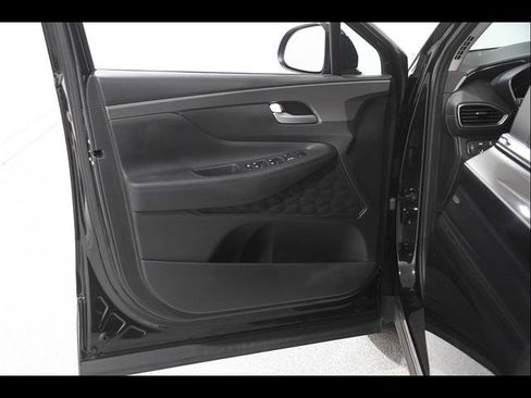Used 2019 Hyundai Santa Fe SE AWD/4WD image 4