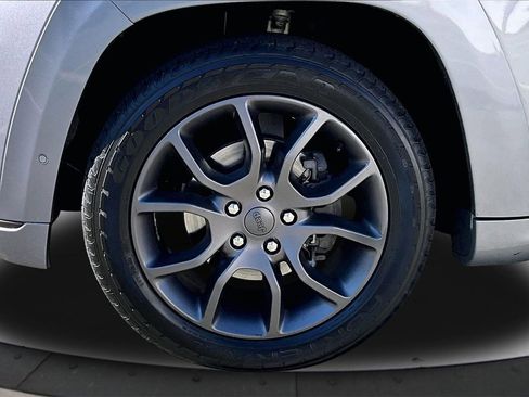 Certified 2020 Jeep Grand Cherokee High Altitude image 34