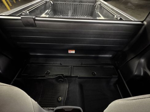 Used 2021 Toyota Tacoma SR image 5