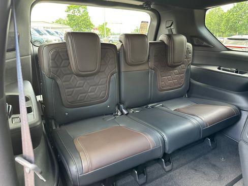 New 2025 Nissan Armada Platinum image 15