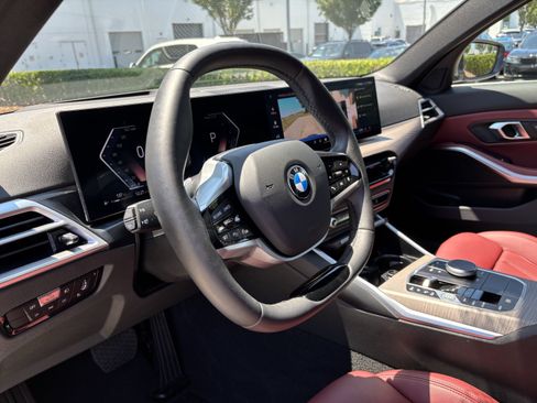 Used 2025 BMW 330i Sedan RWD image 16