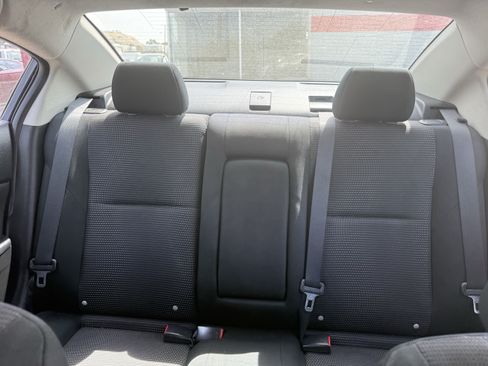Used 2013 MAZDA MAZDA3 i Touring FWD image 14