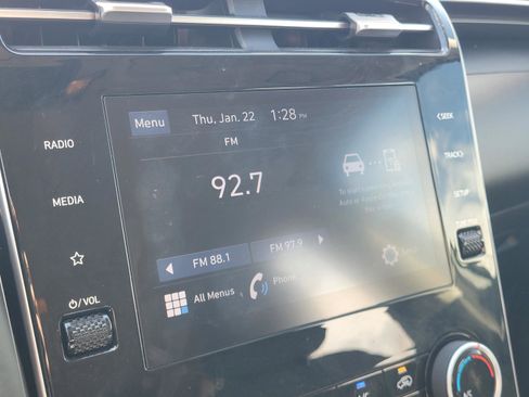 Certified 2023 Hyundai Tucson SE image 26