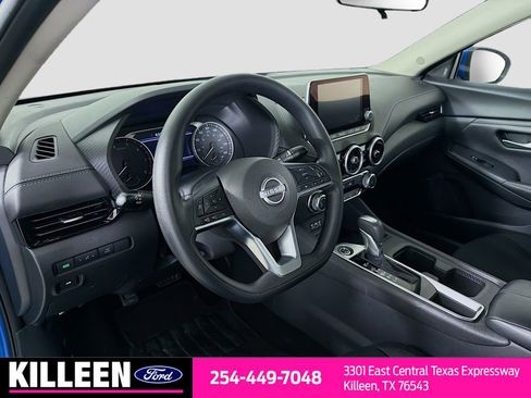 Used 2025 Nissan Sentra SV FWD image 10