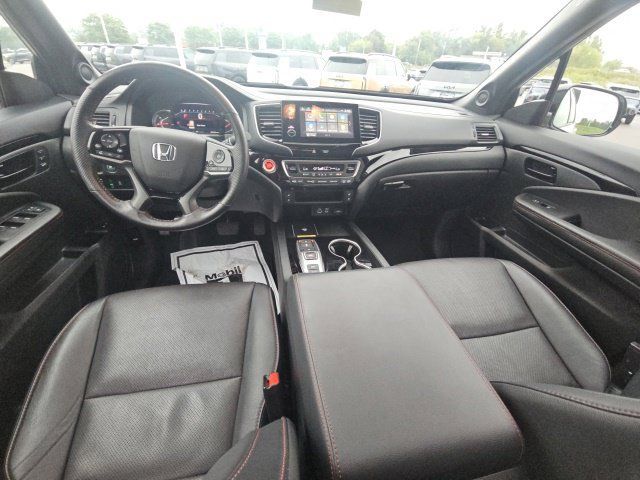 Used 2024 Honda Passport Black Edition image 40