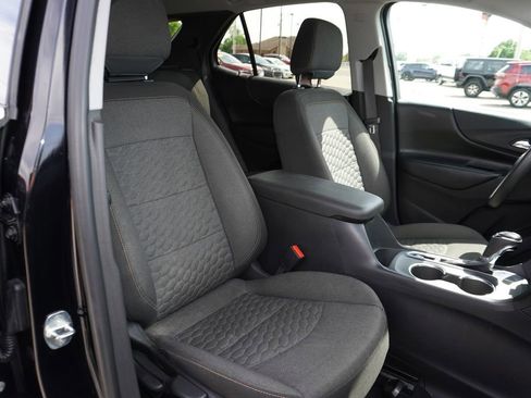 Used 2020 Chevrolet Equinox LT FWD image 29