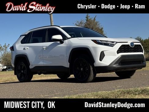 Used 2024 Toyota RAV4 XLE w/ Convenience Package image 1