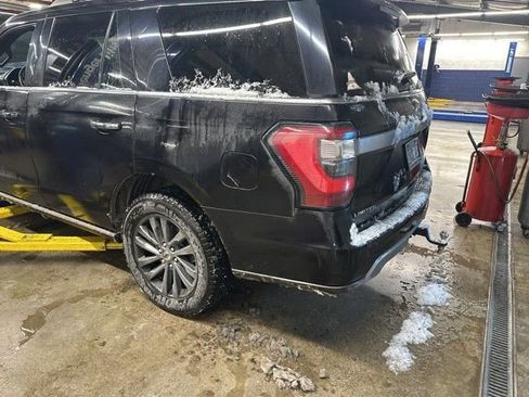 Used 2021 Ford Expedition Limited AWD/4WD image 3